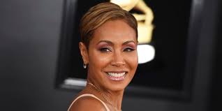 Anne hathaway black women curly or wavy hair: Jada Pinkett Smith S Hair Is Back To 90s Blond