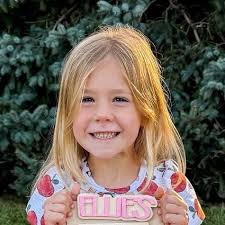 Holly Von Ehwegen and Alex Johnson's Wedding Website