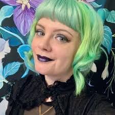 Kelly Mckernan's Instagram, Twitter & Facebook