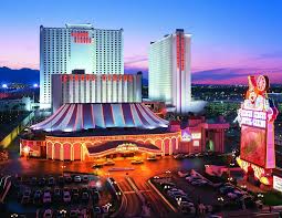 Pin Op Hotel