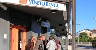Azionista Di Veneto Banca Rapina La Filiale Arrestato Cronaca Il Mattino Di Padova Home Decor Outdoor Decor Decor