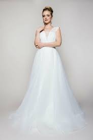 Erschwinglich schlicht ivory creme satin brautkleider hochzeitskleider 2019 a linie off shoulder 3 4 armel ruckenfreies www.veaul.com. Brautkleider Schlicht Clean Erlebe Hier Pures Kussdiebraut Design