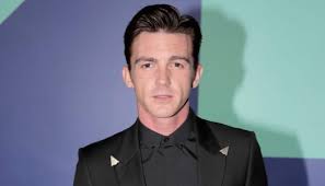 He is an actor, known for drake & josh (2004), superhero movie (2008) and yours, mine & ours (2005). Drake Bell Taken Into Custody Charged With Child Endangerment