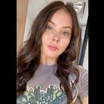 Brittney Dewitt's Instagram, Twitter & Facebook