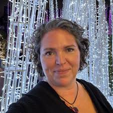 Hello, I'm Tammy and something to know about me is: I am an empath. I speak  with spirits. I am studying herbology.