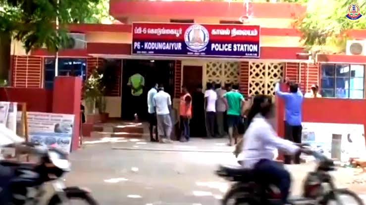 கொடுங்கையூர் பகுதியில் "மெத்த கேட்டமைன்" என்ற போதைப் பொருளை வைத்திருந்த தண்டையார்பேட்டை பகுதியைச் சேர்ந்த பாத்திமா மற்றும் அயாத்துல்லா ஆகியோரை கைது செய்து, ரூ.5 லட்சம் மதிப்புள்ள 2 கிலோ மெத்த ...