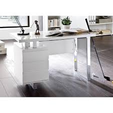 Le bureau informatique design mattea apportera une touche moderne et lumineuse dans votre pièce grâce à son style épuré et son coloris laqué ultra tendance. Bureau Blanc Laque Brillant 3 Tiroirs Cbc Meubles