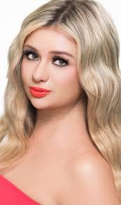 Tamara Mcmanus's Instagram, Twitter & Facebook