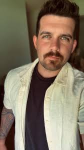 Last day of this crazy shoot week! Can't wait for y'all to hear these new  songs! 🔥🎥🤘🏼