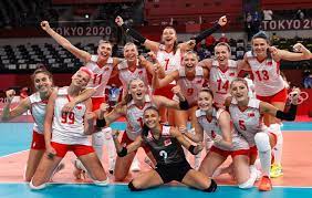 A milli kadın voleybol takımı, 2020 tokyo olimpiyatları ilk maçında son olimpiyat şampiyonu çin'le karşı karşıya geldi. Dl31gnmceenqim
