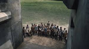 Außer an seinen namen kann sich der jugendliche an nichts erinnern. Maze Runner Im Kino Die Welt Wird Enger Mit Jedem Tag Kultur Sz De