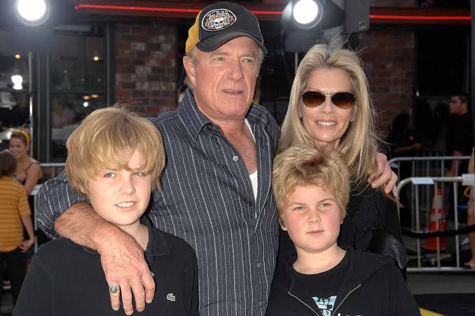 James Caan's 5 Children: All About Tara, Scott, Alexander, James Jr. and  Jacob