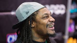Bout to whatch the game got his chicken wings! Take Care Of That Chicken Marshawn Lynch Has Some Financial Advice For Young Players In Epic Press Conference Marketwatch