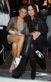 Die schauspielerin und der handballtorwart sind seit zehn jahren ein paar. Pin On Simone Thomalla