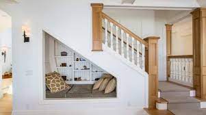 ديكورات منازل وشقق افكار ديكورات تحت الدرج الداخلي في المنزل artworks
