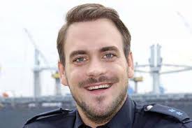 Marc Barthel beim Fototermin am Set der ZDF-Serie Notruf Hafenkante an der  Fischauktionshalle