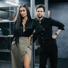 Shay mitchell wants you to use social media responsibly. 367 9k Likes 2 660 Comments Shay Mitchell Shaymitchell On Instagram Since You Has Premiered On Younetflix The Response Has Been Overwhelming And We Are