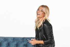 Διαφορετικά ήταν τα φετινά χριστούγεννα και για τη φαίη σκορδά και τον γιώργο λιάγκα, που λόγω καραντίνας δεν μπορούσαν να κάνουν πολλά πράγματα εκτός σπιτιού, πάντως εννοείται ότι επέλεξαν. Faih Skorda Mononews