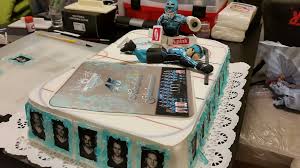 Eishockeytorte Black Wings 3 Torten