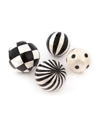 Hdbg1 Mackenzie Childs Black And White Capiz Balls Set Of 4 Assorted In 2020 Mackenzie Childs Capiz Black Decor
