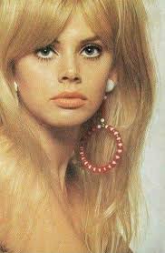 1966. Miss Brent Dress Fashions for girls from Wards.