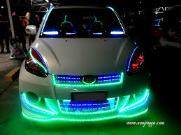 Banner gantung di belakang bonet kereta. Gegar Motor Show Gegarkan Tesco Rawang
