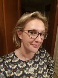 I'm single and looking for a partner. 🥰 I know I'm older and maybe not as  attractive as I used to be, but if anyone would like to get to know me,