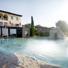 L'hotel adler thermae a bagno vignoni vi farà innamorare delle calde acque termali e dell'ottima cucina toscana. Toskana Urlaub Adler Spa Resort Thermae
