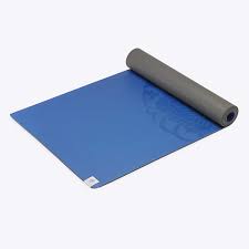 This can help to keep your mat clean and free of sweat, dirt, and oils, but may also extend its life.14. Performance Dry Grip Yoga Mat 5mm Gaiam