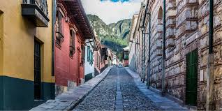 La ausencia del servicio podría presentarse por unas horas, pero en algunas zonas de la ciudad podría ser hasta por un día completo, por eso lo invitamos a revisar también los horarios y a tener en cuenta las siguientes recomendaciones: 6 Zonas Imperdibles De Bogota Para Divertirse Uber Blog