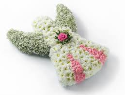Other ways to use funeral flowers. Bespoke Specialist Tributes In Maghull Alison S Designer Florist Delivers Funeral Wreaths In Kirkby And Maghull Liverpool Merseyside