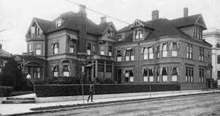 First Hill Tennis Cracked Crab University Scenes Street View