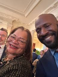 Thomas Dworak (@dworakt)