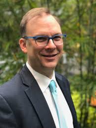 Matthew Garrett's Instagram, Twitter & Facebook