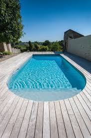 Pool Mit Rundung In 2020 Kleiner Pool Design Pool Im Garten Swimming Pool