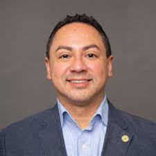 Directores — La Puerta Waco