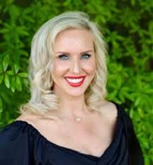 Mandi Allen's Instagram, Twitter & Facebook