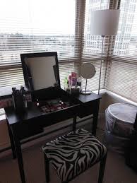 Makeup Mirrors Silver Ikea Bedroom Makeup Vanity Sets Mirror Astonishing Furniture Inspiration Trendy Vanity Table Bedroom Vanity With Lights Diy Vanity Mirror