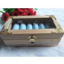 Kotak hantaran kayu bisa berbentuk seperti sebuah peti harta karun atau bisa juga berbentuk wadah terbuka yang bagian atasnya ditutupi dengan akrilik atau mika transparan. Jual Kotak Hantaran Kayu Agustus 2021 Banyak Pilihan Harga Murah Blibli
