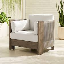 Porto Outdoor Lounge Chair In 2020 Garden Lounge Chairs Lounge Chair Outdoor Small Lounge Chairs