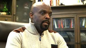 Tony Aaron Hambrick discusses career & performs "Win"