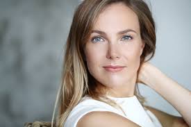 What Is the Proper Age to Start Getting Botox Injections?