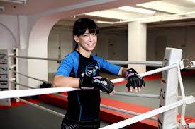 Her mother is a mma fighter, just like hana ali's parent muhammad ali. Ottavia Busia Bourdain Goes Past Putdowns The New York Times