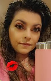 Coffee crew, rise and shine. My second cup is working its magic. Sunday  morning work just got easier.