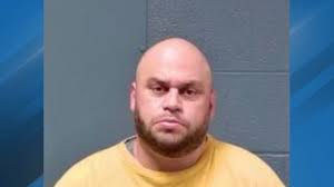 Fulton man accused of defrauding customers, family, associates