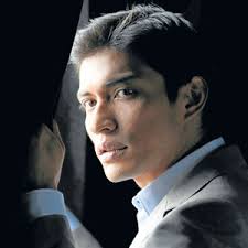 DUNIA EDY: Adi Putra Dalam Filem Don 2