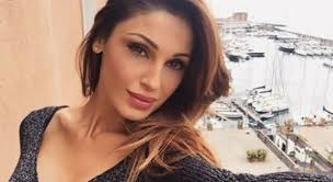 Anna tatangelo, de asemenea, cunoscută doar ca anna (sora, 9 ianuarie 1987), este o cântăreață italiană. Anna Tatangelo A Belve Gigi D Alessio E Rimasto Fermo A 20 Anni Non Mi Manca Nulla Di Lui