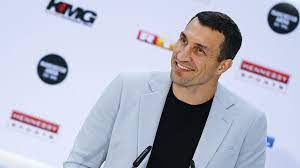 Born 19 july 1971) is a ukrainian politician and former professional boxer. Predlozhenie Kontrakta Na 80 Mln Vozobnovlenie Trenirovok I Poisk Sopernika Vladimir Klichko Mozhet Vernutsya V Boks Rt Na Russkom