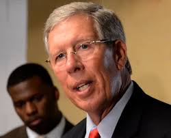 Ending tour of duty: Watch longtime Sheriff Mike Hale make his final radio  call