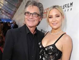 In fact, they are not biologically related. Deepwater Horizon Kate Hudson Thrilled To Work With Her Pa Kurt Russell Hindustan Times